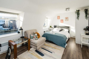 Bright Fitzrovia Studio
